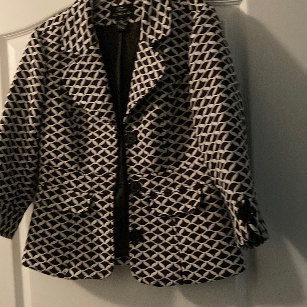 Trenz Houndstooth Pea Jacker